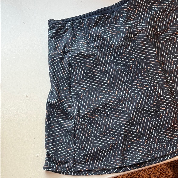 Calia Women’s 16” Energize Eagle Golf Skort - great condition - XXL - Picture 4 of 8